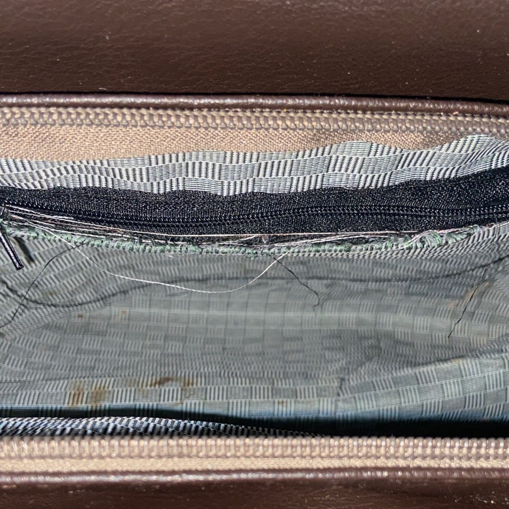 Elegant Brown and Tan Handbag - Picture 10 of 12